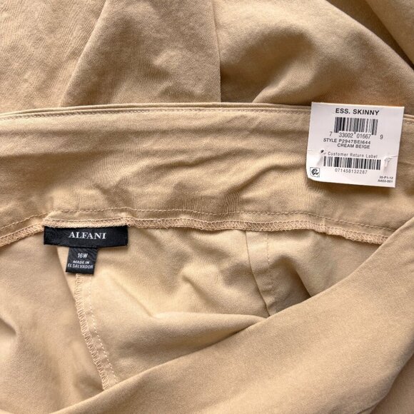 Alfani Women's Plus Size Beige Tummy-Control Pull-On Skinny Pants NWT - Picture 6 of 6